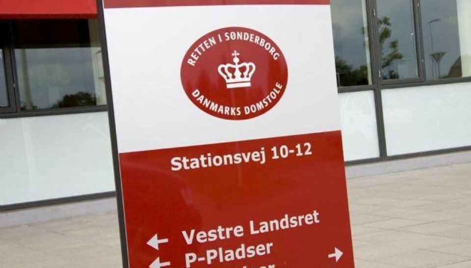 Angreb på anklager kan forsinke stor banksag Newspaq