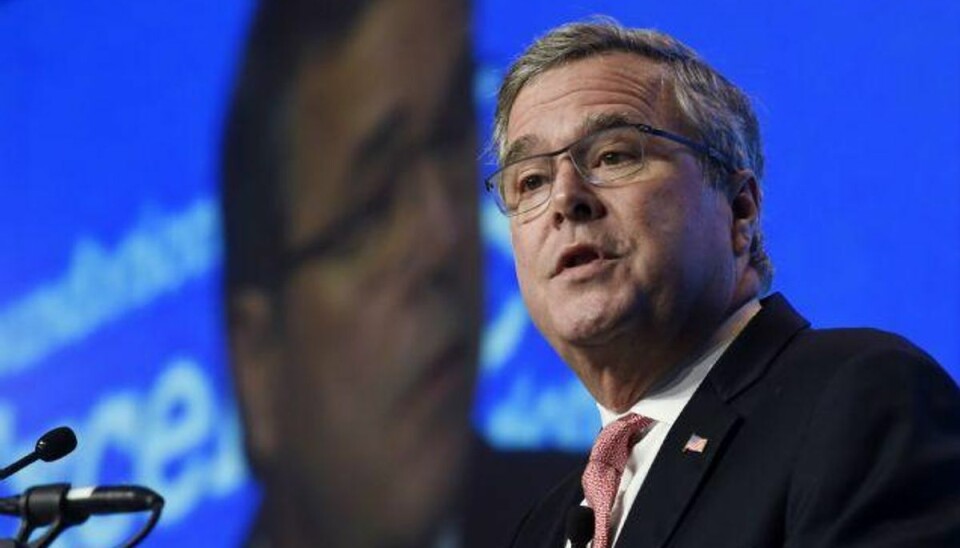 Bush-kandidatur spænder ben for rivaler Newspaq