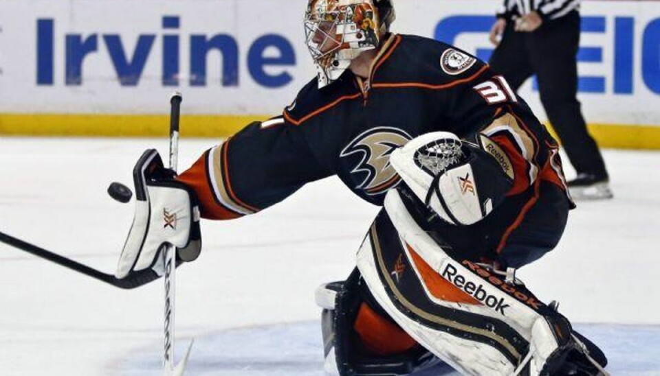 Dansk succeskeeper skudt i sænk i NHL Newspaq