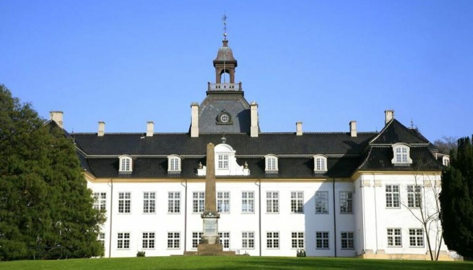 Velhaverkommune vil placere flygtninge i statslige palæer Det er palæer rundt om Charlottenlund Slot, der undersøges for, om de kan huse flygtninge i Gentofte Kommune. Foto: Scanpix