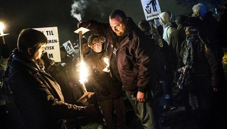 Socialdemokrat kræver Pegida-leder fyret Pegida stod bag en anti-islamdemonstration i januar. Foto: Sophia Juliane Lydolph/Scanpix