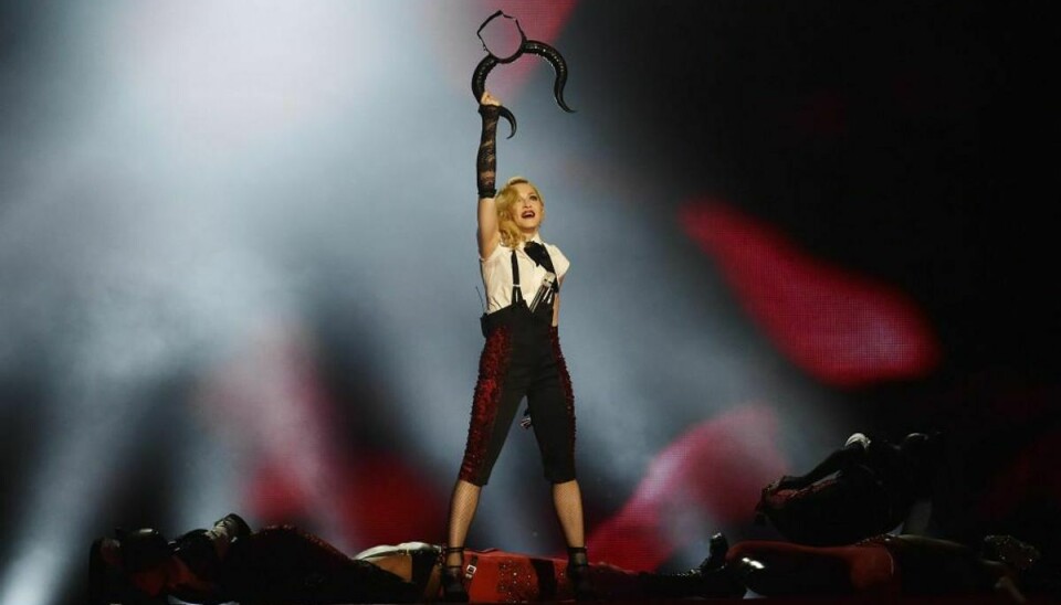 Madonna optræder ved Brit Awards. Foto: Toby Melville/Scanpix