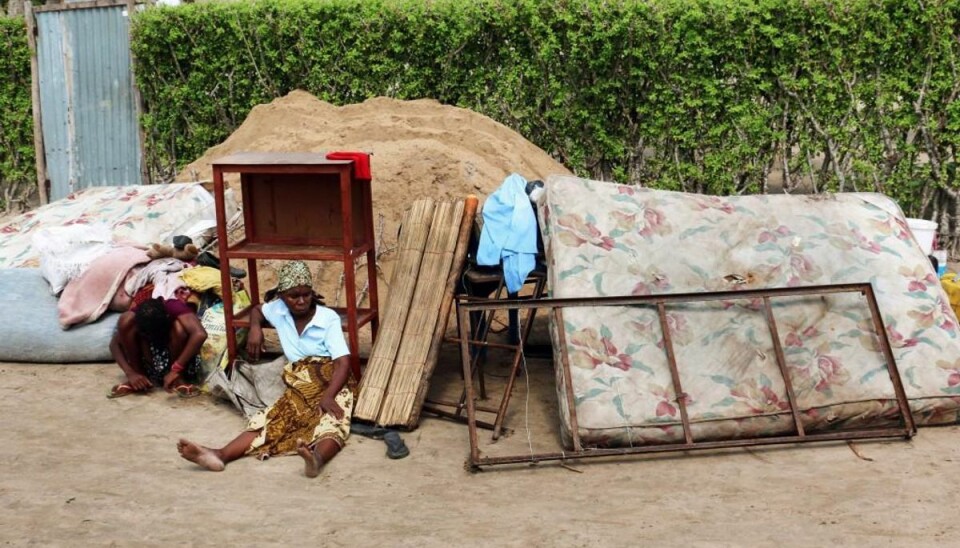 Efter de mange oversvømmelser i Mozambique, bor mange illegalt . De huse bliver destrueret. Foto: Adrien Barbier/Scanpix