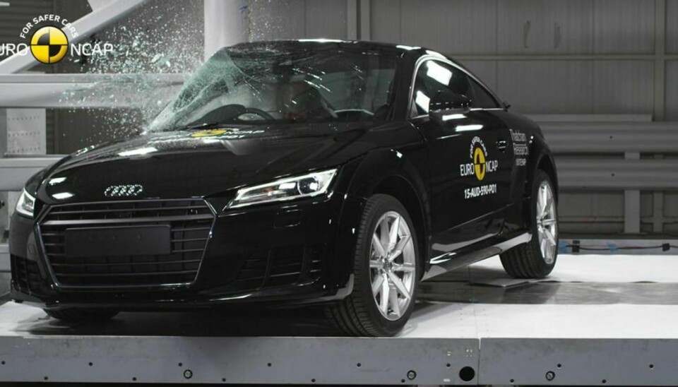Blandt andet en manglende automatisk nødbremse betyder, at Audi TT må ‘nøjes’ med fire stjerner i årets første Euro NCAP-test. Foto: FDM/ Euro NCAP.