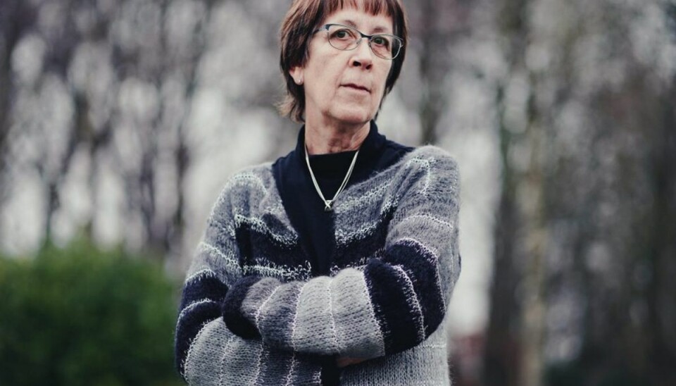 Birthe fik chokerende dagpengebesked: -Jeg tudbrølede Det var et hårdt slag for Birthe Rasmussen at få en kraftig nedsættelse af hendes dagpengesats. Havde hendes mand ikke fået et fleksjob, kunne de ikke have klaret en måned mere med den indtægt, de stod med. – Foto: Kristoffer Juel / Fagbladet 3F/