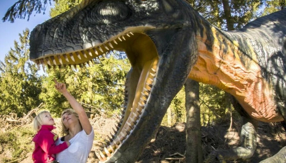 Du kan komme helt tæt på, når dinosaurerne indtager Givskud Zoo. Foto: Givskud Zoo/Presse