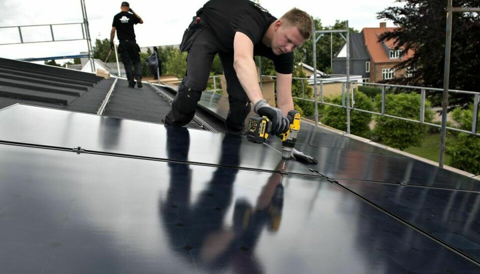Solceller bliver billigere at producere. Arkivfoto: Henning Bagger/Scanpix