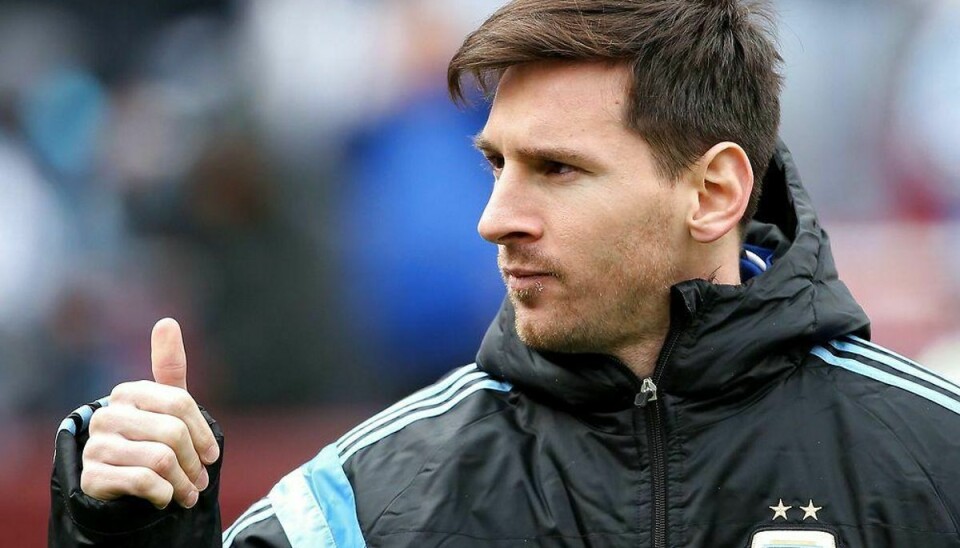 Den argentinske superstjerne Lionel Messi skulle nu være så meget i bedring ovenpå sin fodskade, at han søndag kan deltage i Barcelonas ligakamp på udebane mod Krohn-Dehlis Celta Vigo. Foto: Scanpix.