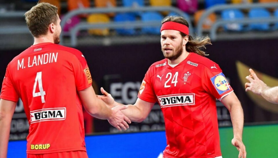 Magnus Landin (til venstre) fik et trælår mod Egypten, men det forhindrede ham ikke i at gå på banen i semifinalen. – Foto: Scanpix