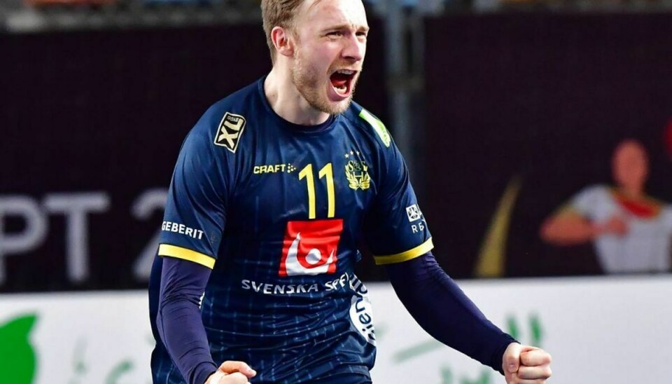 Sveriges Daniel Pettersson jubler efter mål under semifinalen mellem Frankrig og Sverige. Foto: Jonas Ekströmer/TT kod: 10030.