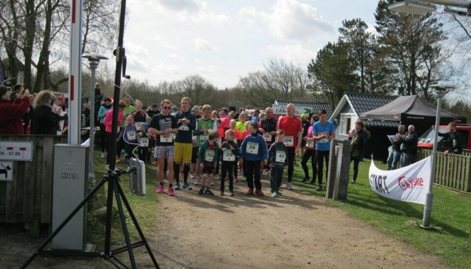 Næsten 300 deltagere var med, da Egtvedløbet blev afviklet for 3. gang med start og mål ved Egtved Camping – her starten på 5,5 km. Løbsarrangørerne kan glæde sig over mange positive tilkendegivelser – ikke mindst fordi løbet i sin form er et familiearrangement, hvor der er plads til alle.