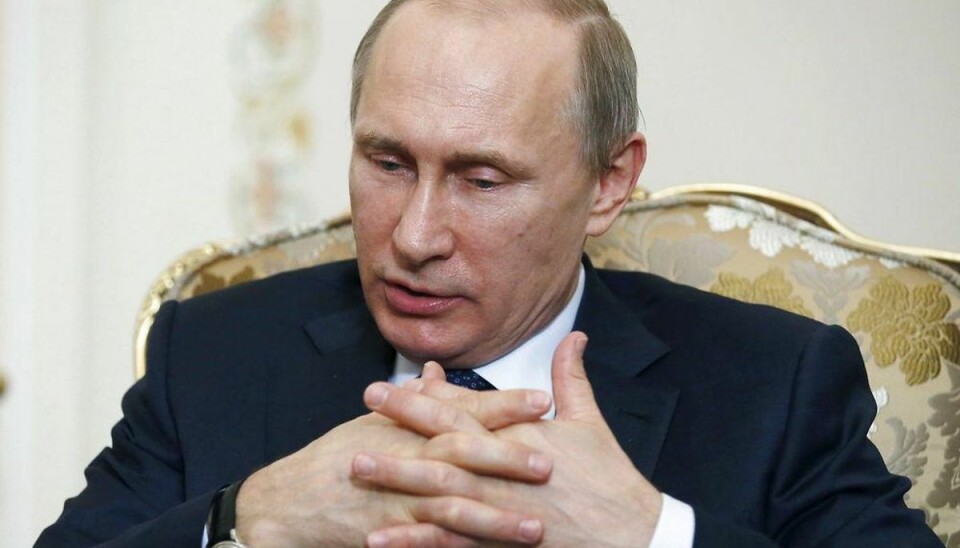 Putin ophæver forbud mod salg af missilforsvar til Iran Vladimir Putin har ophævet forbud om at sælge missiler til Iran. Foto: Sergei Ilnitsky/Scanpix.