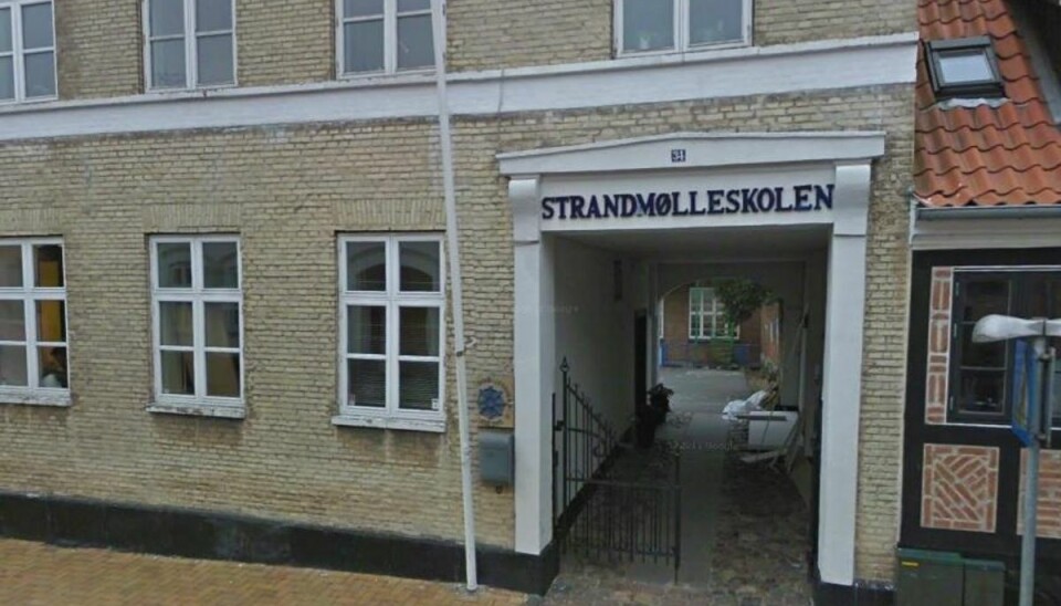 Bizar leg: Skoleleder “truede” med at klippe tissemænd af