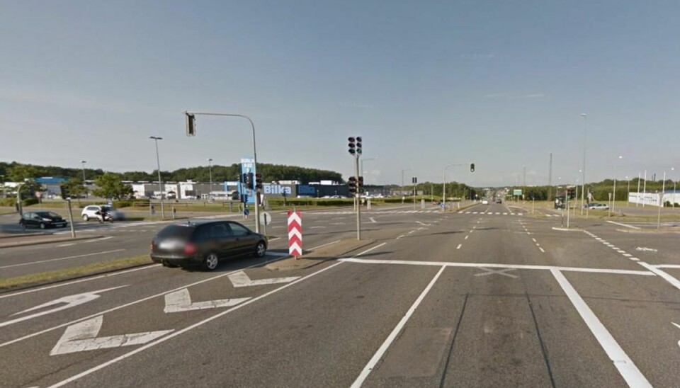 Her skabte gratis pølser og øl trafikkaos Foto: Google Street View