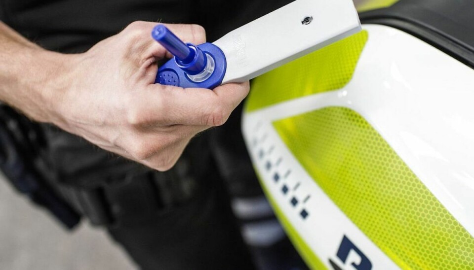 9000 narkobilister er knaldet flere gange Narkotesteren afslører de påvirkede bilister. Foto: Katrine Becher Damkjær