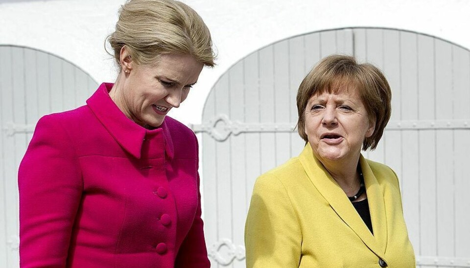 Merkel bekræfter tysk støtte til Femern-forbindelse Tysklands forbundskansler Angela Merkel er på officielt statsbesøg i Danmark, tirsdag den 28. april, 2015. Angela Merkel og statsminister Helle Thorning-Schmidt mødes på Marienborg, hvor de vil drøfte bilaterale forhold mellem Danmark og Tyskland samt aktuelle europapolitiske og udenrigspolitiske spørgsmål. (Foto: Keld Navntoft/Scanpix 2015)