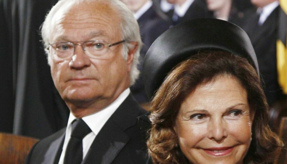 Den svenske kong Gustaf med dronning Silvia. Arkivfoto: Reuters