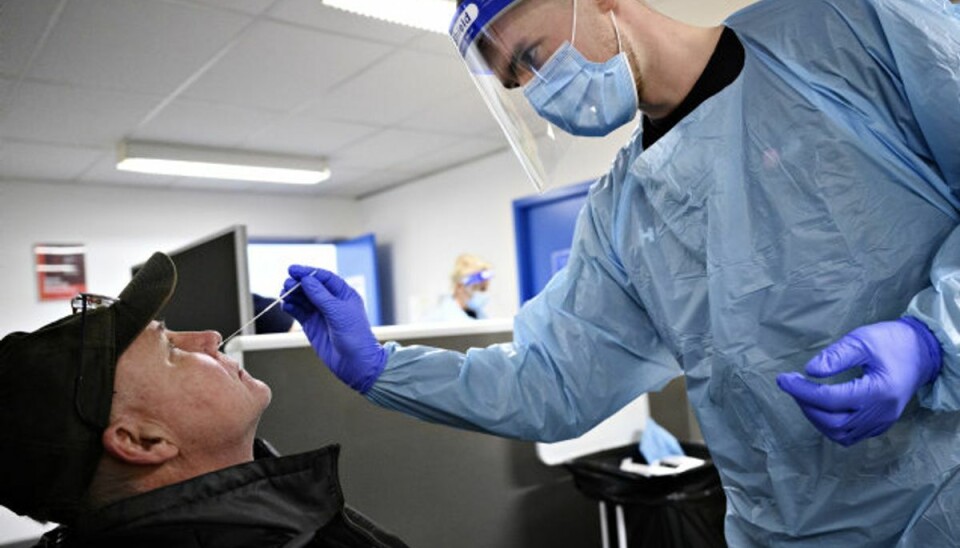 Plejehjemspersonale siger nej til coronatest De danske plejehjemsmedarbejdere takker ofte nej til lyntest, oplyser begge private leverandører af lyntest, som tester på statens regning. (Arkivfoto) Foto: Philip Davali/Scanpix