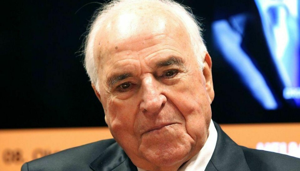 Helmut Kohls tilstand er kritisk. Foto: DANIEL ROLAND/Scanpix (Arkivfoto)