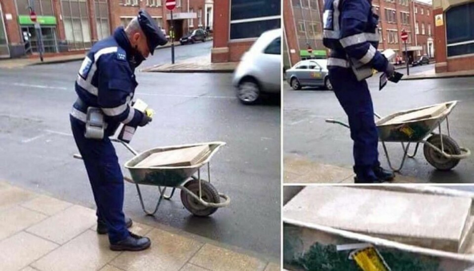 P-vagt giver bøde til trillebør Sådan så det ud, da en trillebør fik pålagt en p-bøde i Leeds. Foto: Twitter