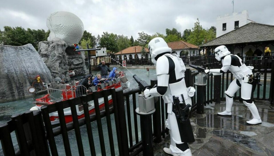 Stormtrooperne er klar på en omgang vand-leg. Pressefoto