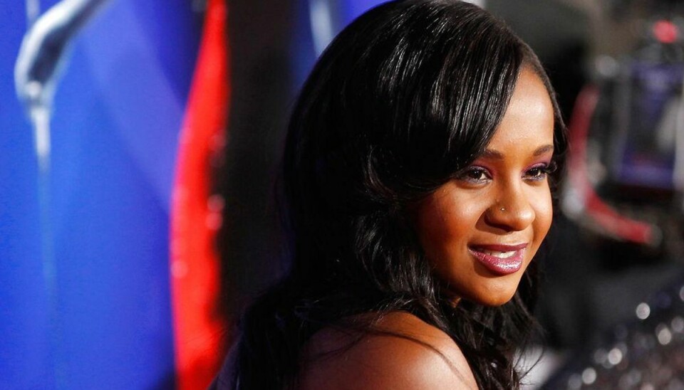 Whitney Houstons datter er død efter seks måneders koma Den afdøde sangstjerne Whitney Houstons eneste datter, Bobbi Kristina Brown, er død efter at have ligget i kunstigt koma i månedsvis. Foto: Fred Prouser/Scanpix.