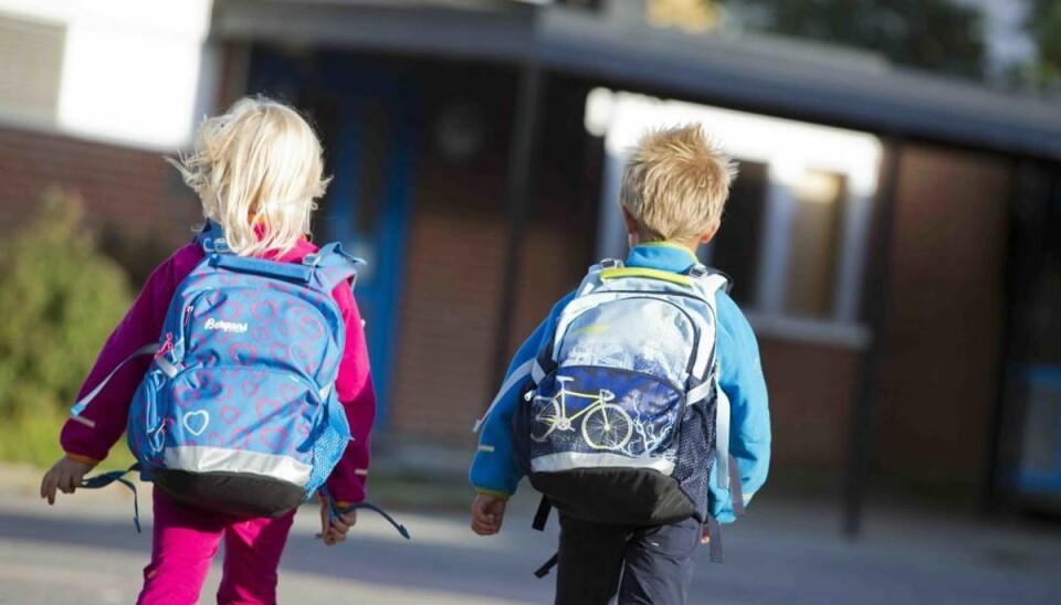 Skolestart: Tasker skyld i flere dårlige rygge Pressefoto.