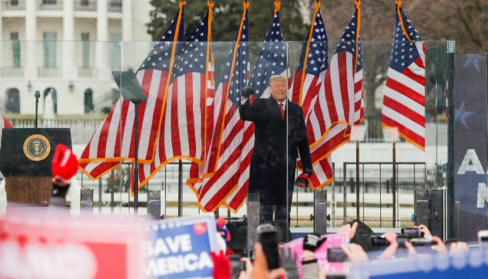 USA’s daværende præsident, Donald Trump, holdt 6. januar en tale for sine tilhængere, hvor han opfordrede dem til at gå mod Kongressen. Det tog mange af dem tilsyneladende som et signal om at trænge ind i bygningen og forsøge at forhindre den formelle godkendelse af Joe Bidens valgsejr. Foto: Jim Bourg/Reuters