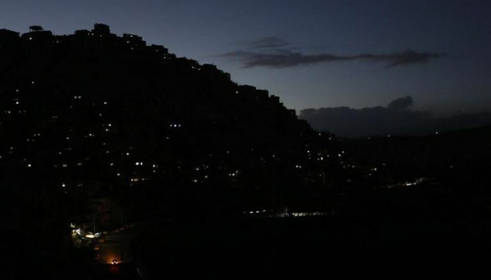 Hele Syrien var uden elektricitet Et landsdækkende el-nedbrud har ramt Syrien. Her er det Damaskus. Foto: YOUSSEF BADAWI/Scanpix