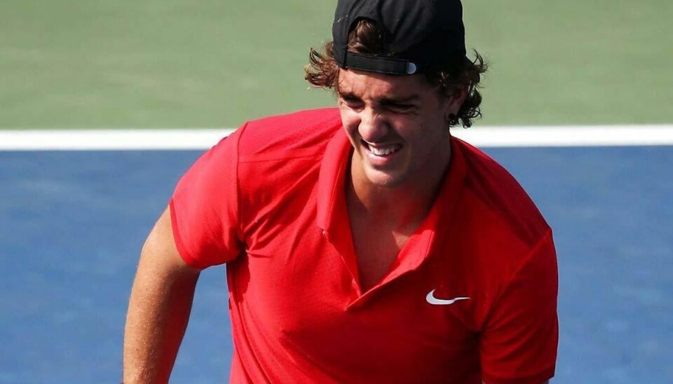 Kramper stopper australsk teenager midt i overraskelse NEW YORK, NY – SEPTEMBER 01: Thanasi Kokkinakis of Australia reacts against Richard Gasquet of France during their Men’s Singles First Round match on Day Two of the 2015 US Open at the USTA Billie Jean King National Tennis Center on September 1, 2015 in the Flushing neighborhood of the Queens borough of New York City. Streeter Lecka/Getty Images/AFP == FOR NEWSPAPERS, INTERNET, TELCOS & TELEVISION USE ONLY ==