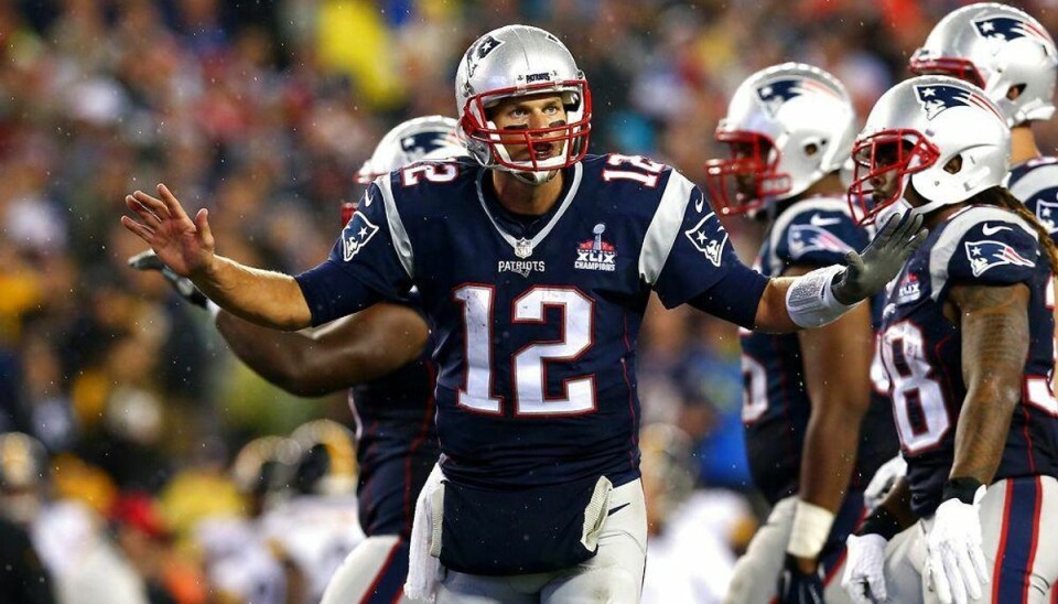 NFL-stjerne sørgede for sejr i sæsonåbning De forsvarende mestre fra New England Patriots med stjernen Tom Brady på holdet kom bedst muligt i gang med NFL-sæsonen, da de slog Steelers. Foto: Maddie Meyer/Scanpix.