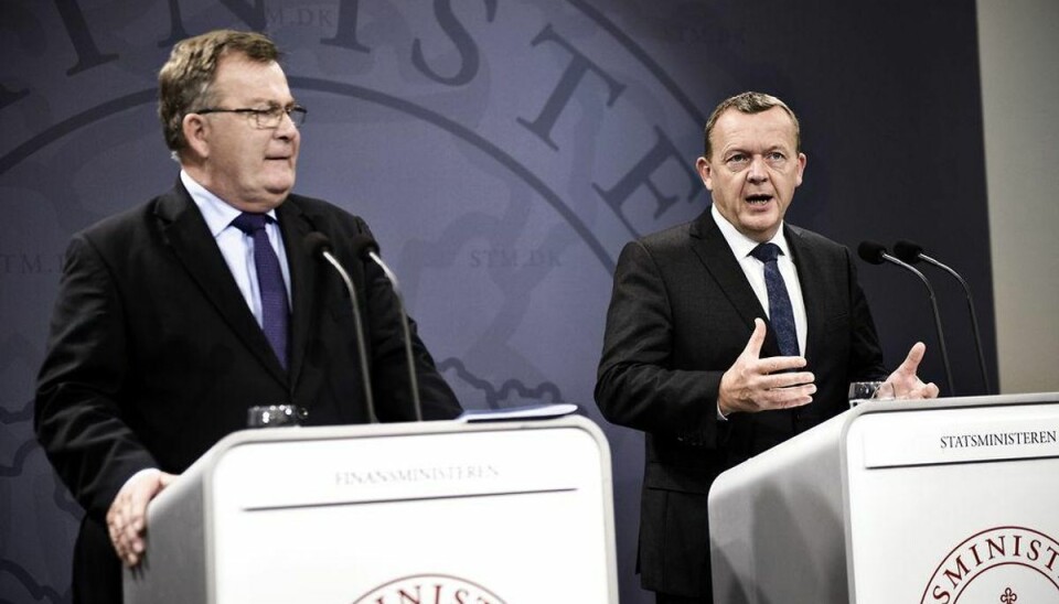Jobflytning: Ansatte får krisehjælp Finansminister Claus Hjort Frederiksen og statsminister Lars Løkke Rasmussen. Foto: Mathias Løvgreen Bojesen/Scanpix.