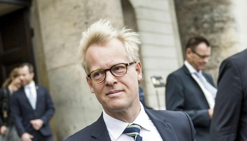 Regionsråd udtaler skarp kritik af Carl Holst Folketingspolitikere i folketingssalen ved Folketingets åbning 6. oktober 2015 på Christiansborg. Her Carl Holst. Foto: Thomas Lekfeldt/Scanpix