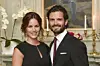 Svenske Prins Carl Philip og hans kone prinsesse Sofia venter nu barn. Det er deres første. Foto: JONAS EKSTROMER/Scanpix