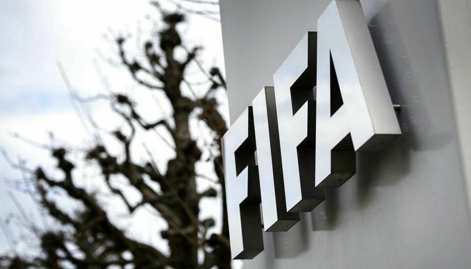 Blatter og Platini udelukkes i 90 dage. Platini . Foto: FABRICE COFFRINI/Scanpix.