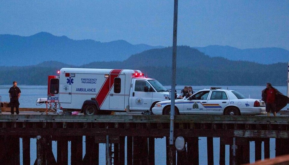 Hval-båd sunket: Flere turister druknet Hvor mange af de 27 hval-turister,d er er omkommet og hvor mange, der stadig er savnet, er der endnu ikke kommet officielle tal på. Foto: Scanpix.