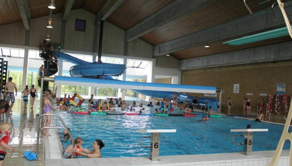 I Odder svømmehal syd for Aarhus nyder de badende gæster en renoveret svømmehal med rent vand. Pressefoto