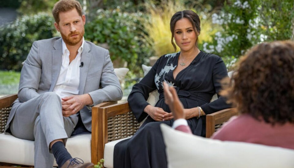 Kongeligt drama i fuld gang Tv-interviewet med prins Harry og Meghan Markle er optaget på forhånd, men det sendes først natten til mandag dansk tid. Billedet er fra interviewet. Foto: Harpo Productions/Reuters