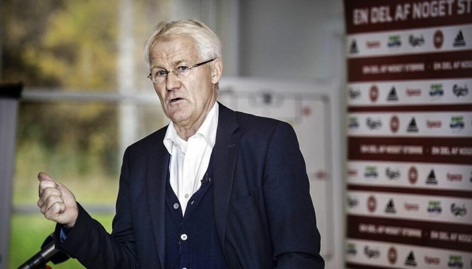 Afbud til playoff: Mulig nøglespiler har skåret hånden Flere fodboldkommentatorer havde spået, at Leon Andreasen kunne have fået stor betydning i kampene mod Sverige, men nu må Morten Olsen altså strege ham af listen over disponible spillere. Foto: Thomas Lekfeldt/Scanpix 2015)