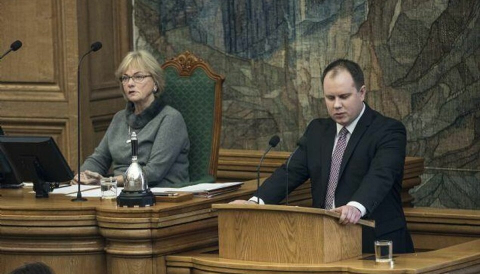 Støjberg: Asyltallet er fortsat for højt DF’s Martin Henriksen forstår ikke, at udlændinge- og integrationsminister Inger Støjberg afviser yderligere stramninger, når hun selv mener, at antallet af asylansøgere er for højt. Foto: Nikolai Linares/Scanpix