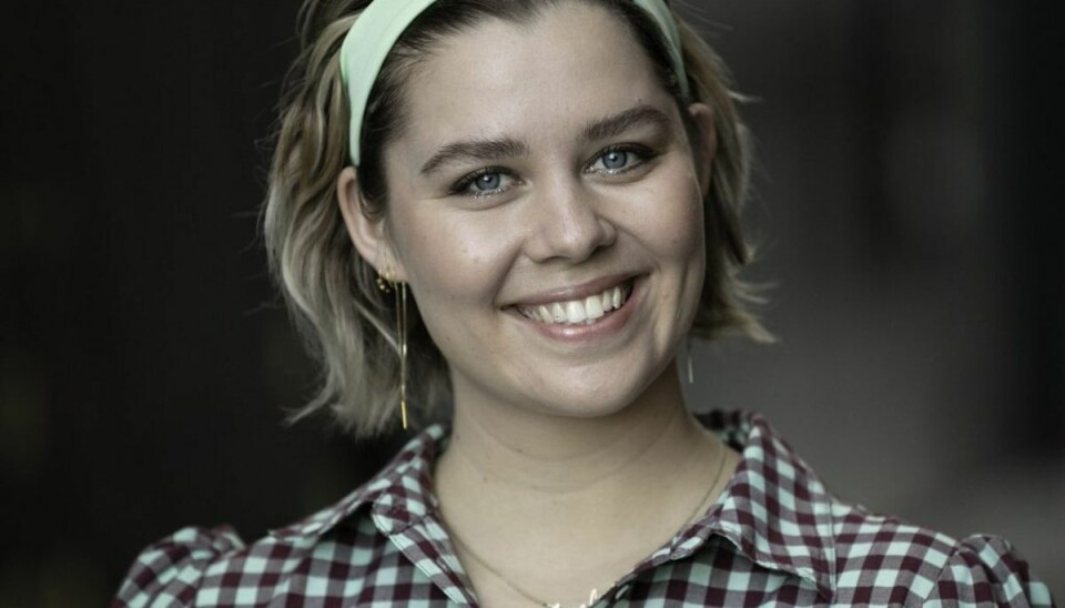 DR-værten Anna skal undersøge sex 24-årige Anna Lin er udklækket fra DR Talentholdet, som er DR’s eget, interne udviklingsforløb af potentielle kommende værtsprofiler og tilrettelæggere. Foruden den nye podcast har hun også overtaget tjansen som ny vært på “Kender du typen?” efter Mads Steffensens jobskifte til Podimo. – Foto: Bjarne Bergius Hermansen/DR/Free