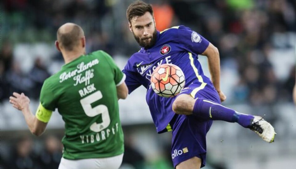 Målmand redder FCM fra den store nedtur i Viborg Det endte 1-1, da FC Midtjylland fredag var på besøg i Vibrog. Foto: Bo Amstrup/Scanpix
