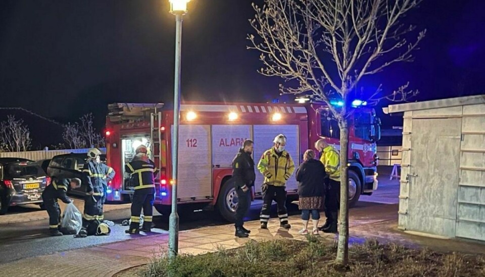 En person er død efter en brand i en lejlighed mandag aften. Foto: Presse-fotos.dk.