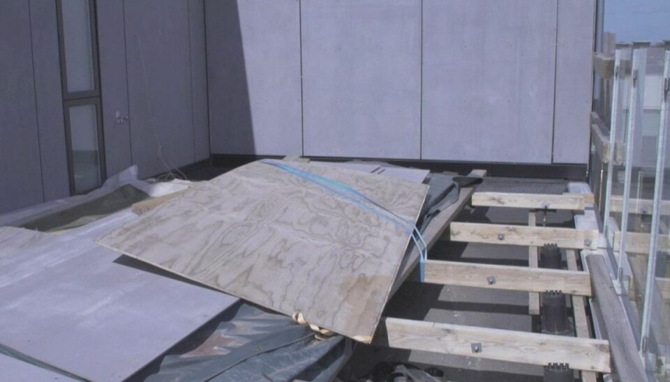 Sådan ser terrassen ud på penthouse-lejligheden. Foto: TV 2 Lorry Sådan ser terrassen ud på penthouse-lejligheden. Foto: TV 2 Lorry