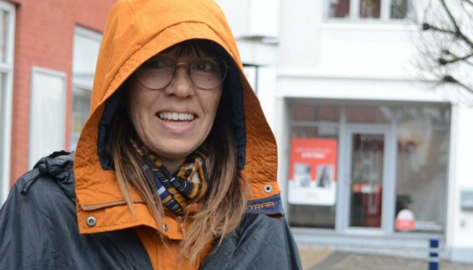 – De har også gået og smadret ruder nede på skolen. Og det er jo dyre ting, der ryger sig en tur. Foto: Morten Hermansen. – De har også gået og smadret ruder nede på skolen. Og det er jo dyre ting, der ryger sig en tur. Foto: Morten Hermansen.