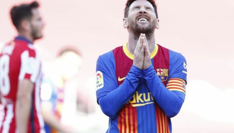 Fuser i topkamp FC Barcelonas stjerneangriber Lionel Messi ærgrede sig efter en af sine brændte chancer mod Atlético Madrid. Foto: Joan Monfort/Scanpix