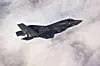 Ifølge Radio24syv peger eksperterne i Forsvarsministeriets projektkontor for indkøb af nyt kampfly entydigt på det amerikanske F-35 fra Lockheed Martin som det bedste alternativ til de slidte danske F-16-jagere. Foto: Us Air Force/Reuters