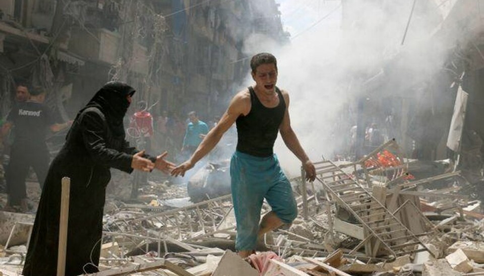 Røde Kors: Aleppo er på randen af en katastrofe Syriens regeringshær forbereder en stor offensiv for at genindtage hele Aleppo – landets næststørste by efter Damaskus. Foto: Ameer Alhalbi/AFP