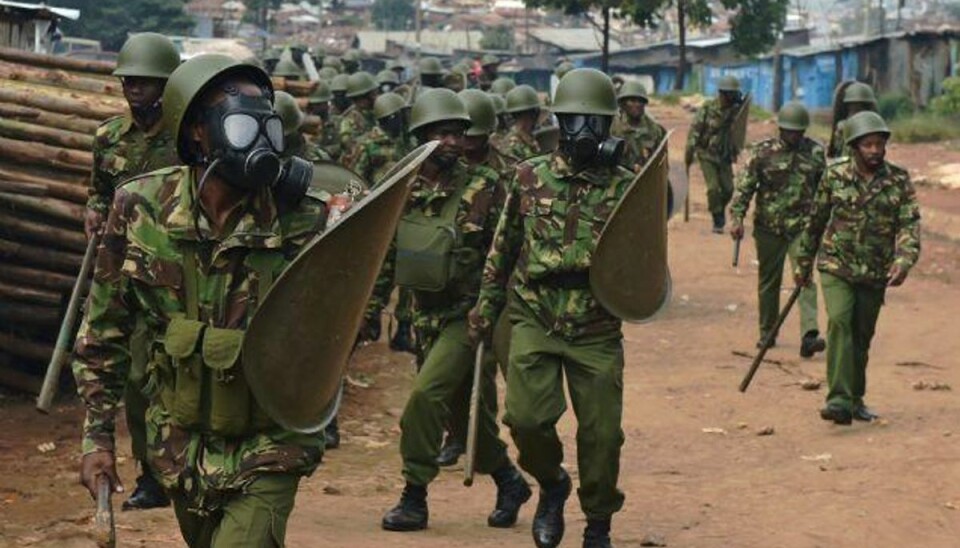 Uropoliti i slumkvarteret Kibera i Nairobi, hvor spændigner tager til mellem regering og opposition, som det skete skete i 2007 i forbindelse med et valg, og hvor mange tusinde blev dræbt under ekstrem vold. Foto: Carl De Souza/AFP