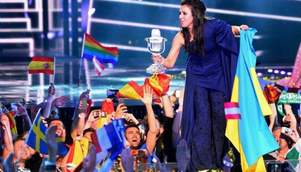 Ukrainsk Eurovision-sejr er kontroversiel og spændende Jamala fra Ukraine vandt Eurovision lørdag aften. Foto: Jonathan Nackstrand/AFP
